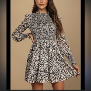 Lulu's Navy and Cream Floral Long Sleeve Dress